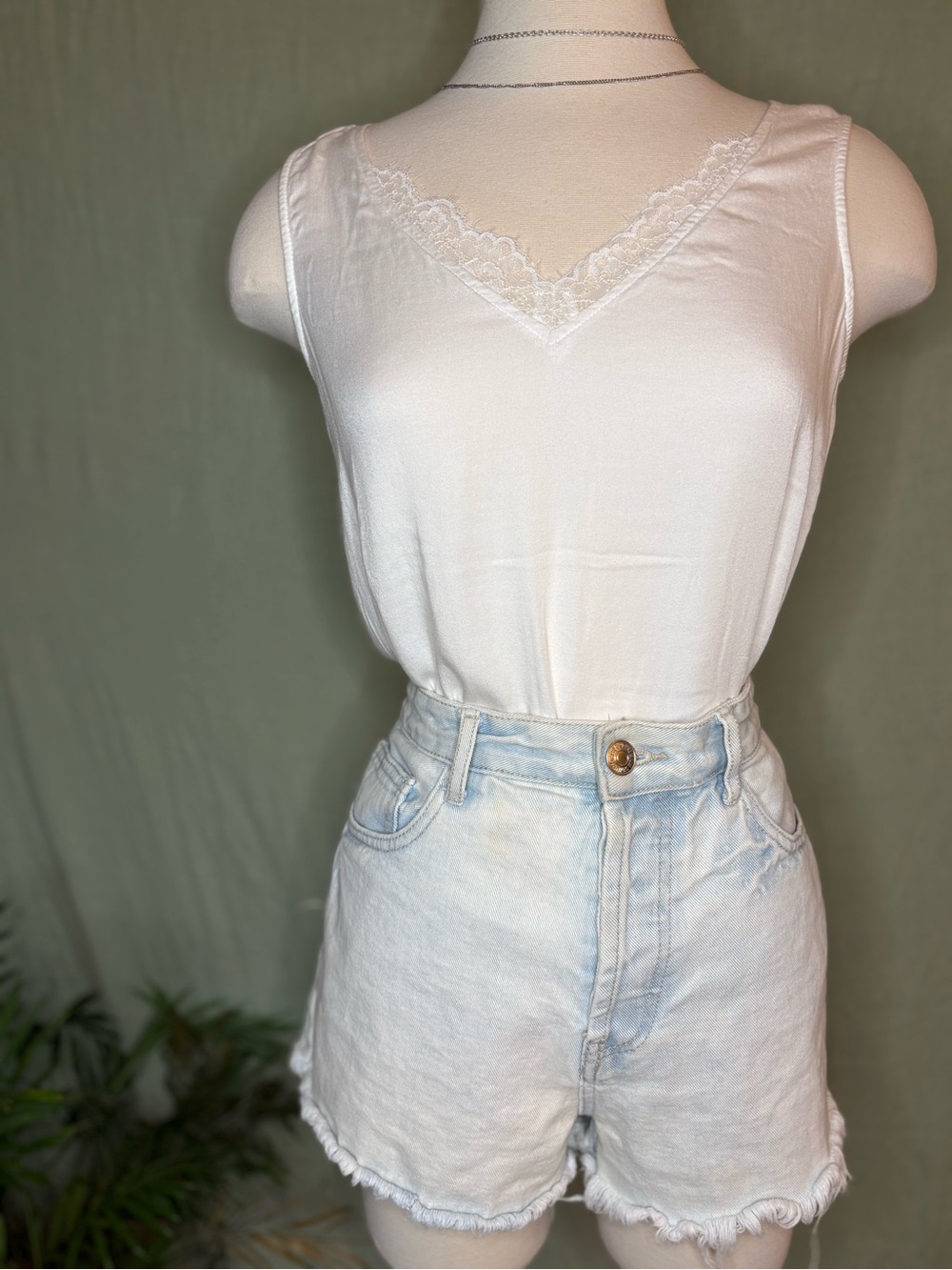 White Lace V-Neck Tank Top